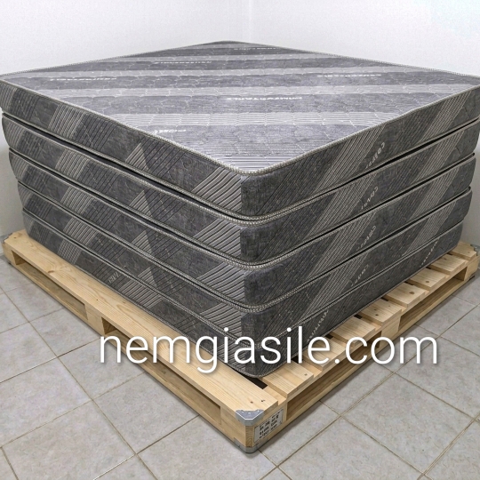 Nệm cao su tổng hợp chần gấm cao cấp