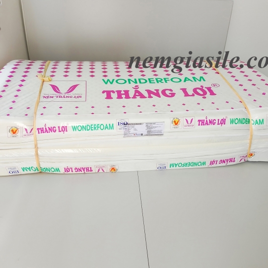 Nệm cao su non cao cấp WonderFoam Thắng Lợi dạng thẳng